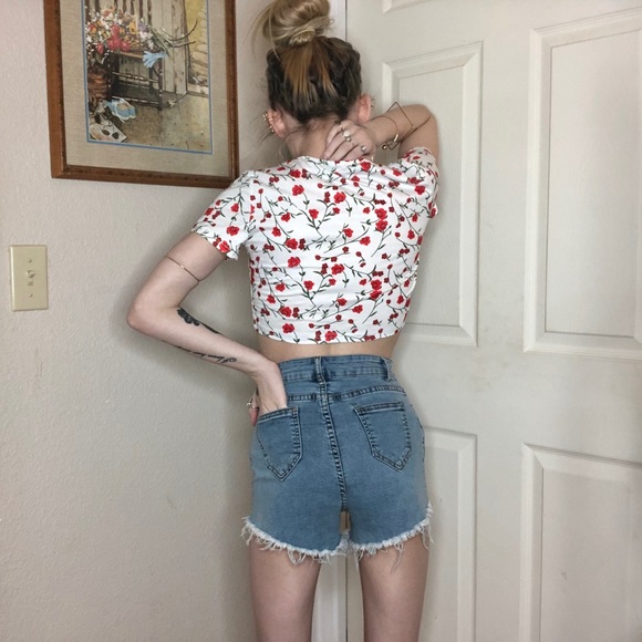 🌸SUMMER 2024🌸NEW Tie Crop Top - Picture 8 of 8